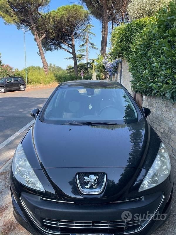 Nero Usata 2011 Peugeot 308 Due volumi | 2800 € (Super prezzo) - Immagine 1/4