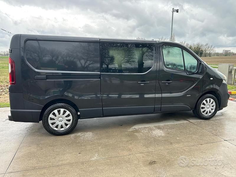 Usata Opel Vivaro 2016 Nero Monovolume