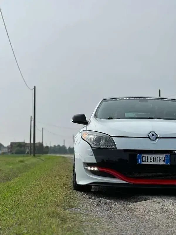 Usata Renault Mégane Coupé R.S. 250 CV (183 kW) 2011 Coupé