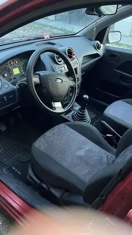 Usata Ford Fiesta Ambiente 68 CV (50 kW) 2007 Utilitaria