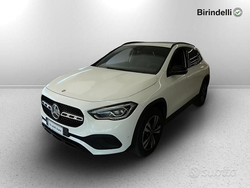 Usata Mercedes GLA200 150 CV (110 kW) 2020 Bianco SUV