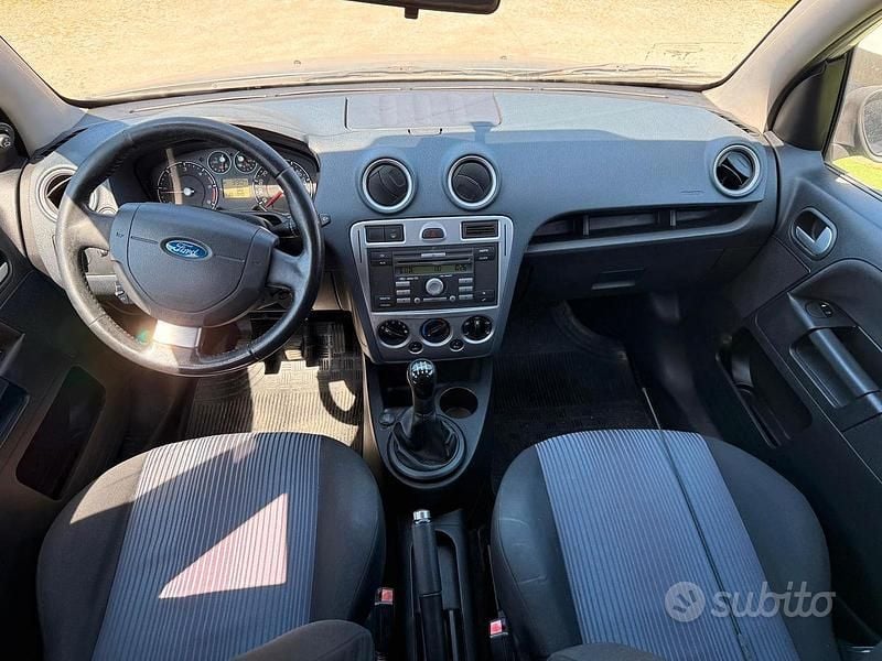 Usata Ford Fusion Titanium 68 CV (50 kW) 2009 Utilitaria