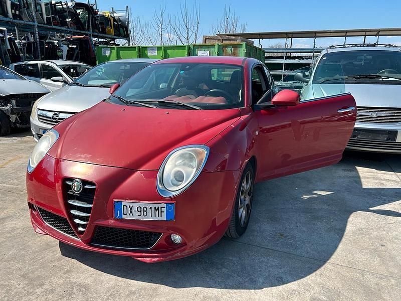 Usata Alfa Romeo MiTo Distinctive 119 CV (87 kW) 2009 Rosso Utilitaria