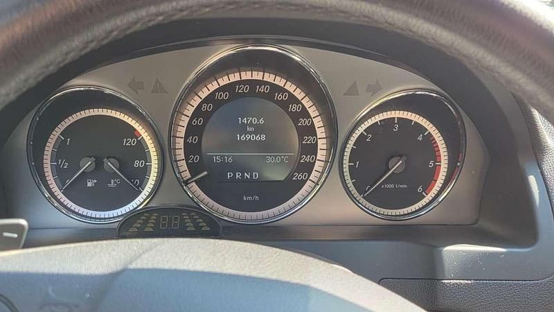 Usata Mercedes C320 Avantgarde 224 CV (164 kW) 2009 Argento Berlina