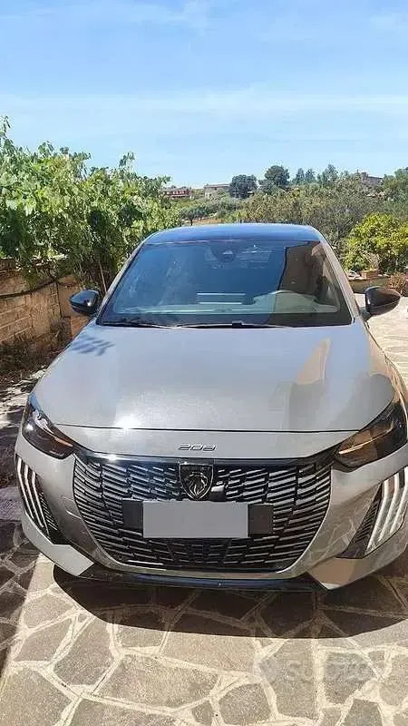 Usata Peugeot 208 GTi 136 CV (100 kW) 2024 Grigio Utilitaria