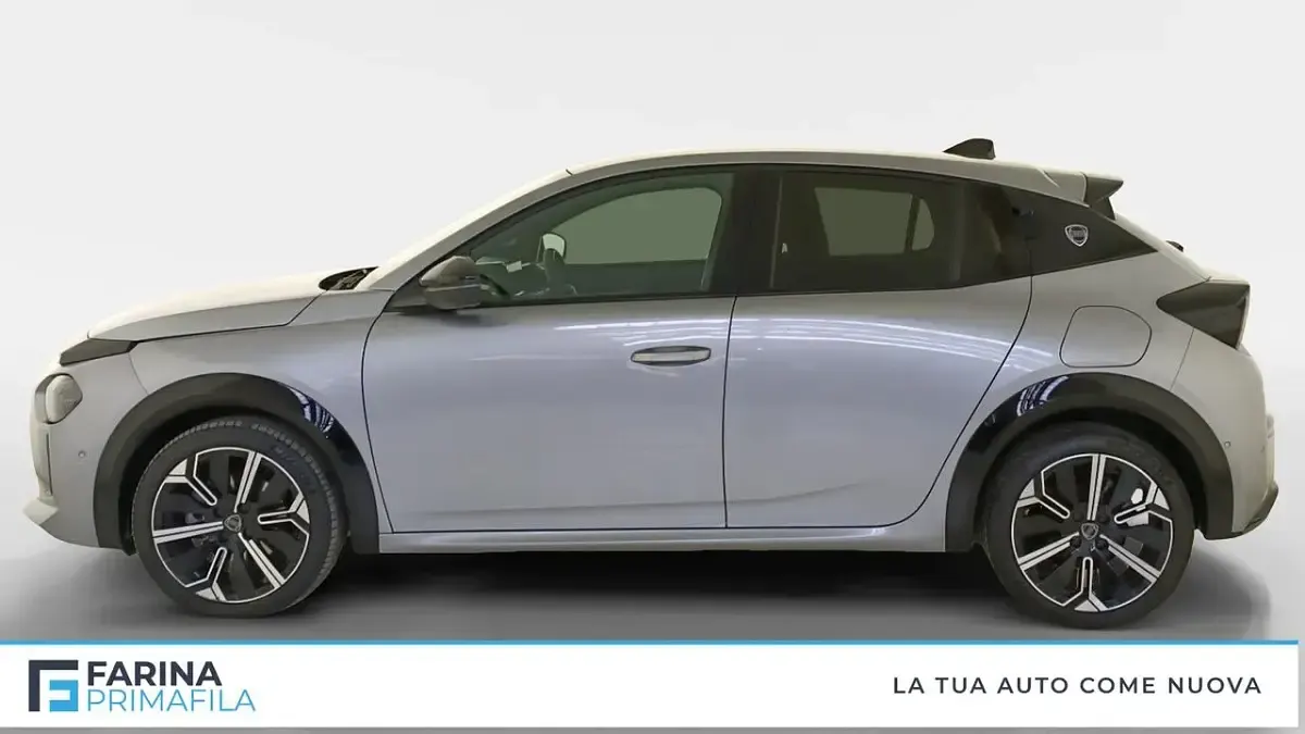 Usata Lancia Ypsilon 100 CV (73 kW) 2025 Grigio Utilitaria
