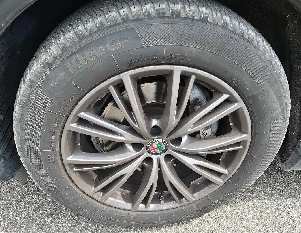 Usata Alfa Romeo Stelvio Business 190 CV (139 kW) 2021 Grigio SUV