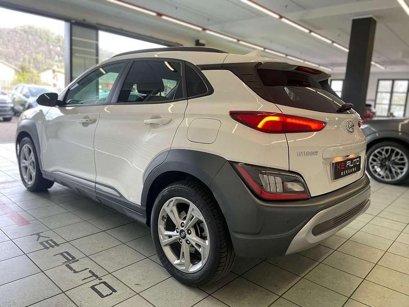 Usata Hyundai Kona 120 CV (88 kW) 2022 Bianco SUV