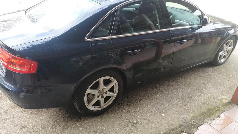 Usata Audi A4 S-Line 143 CV (105 kW) 2008 Blu Berlina