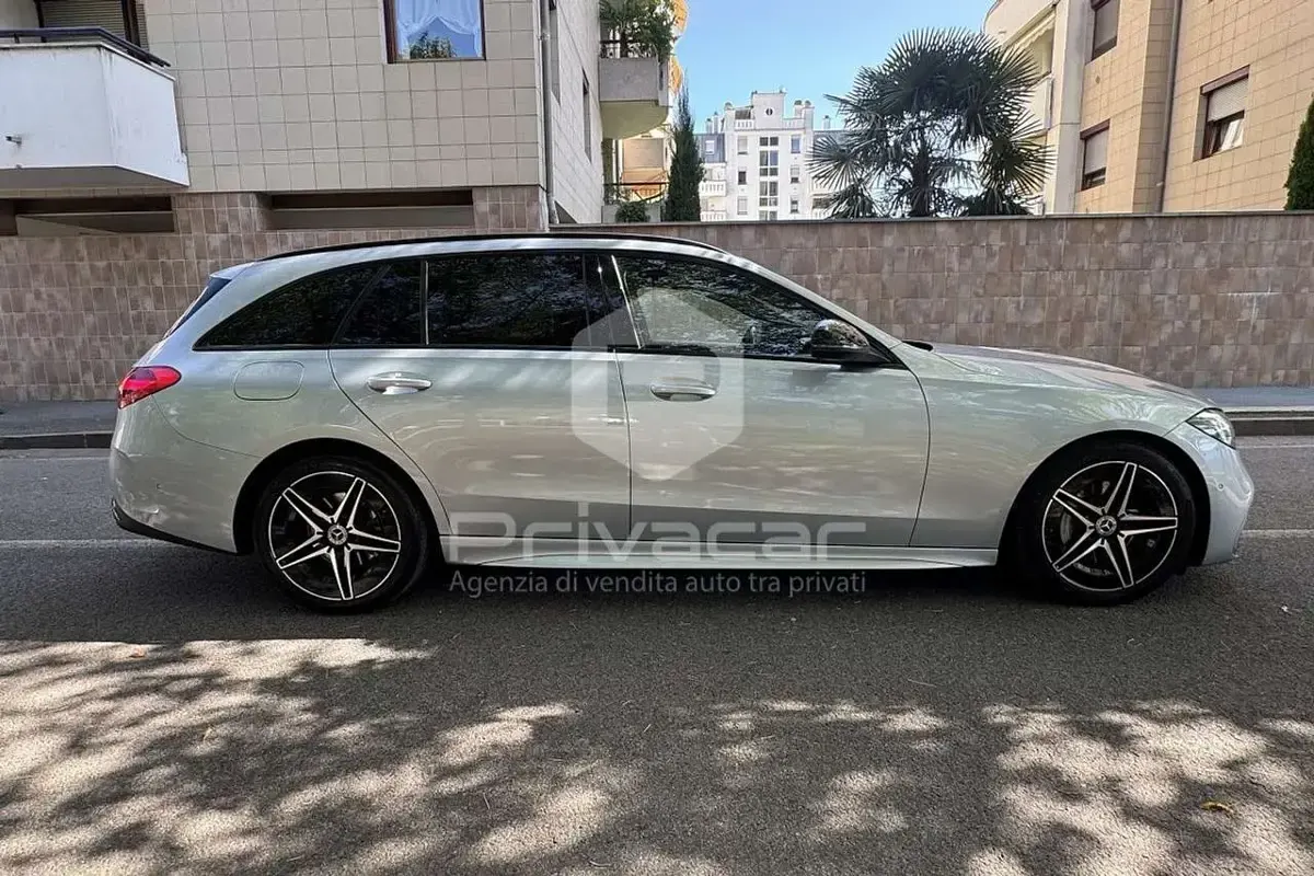 Usata Mercedes C300 Premium 265 CV (194 kW) 2022 Grigio Station wagon