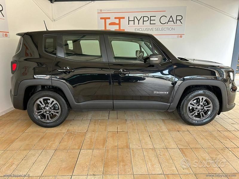 Usata Jeep Renegade Longitude 131 CV (96 kW) 2022 Nero SUV