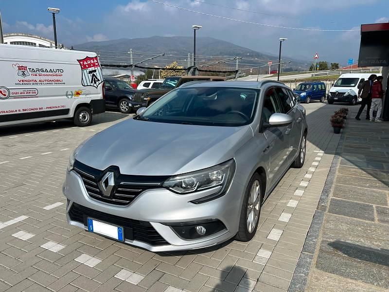 Usata Renault Mégane GrandTour Zen 110 CV (80 kW) 2017 Giallo Station wagon
