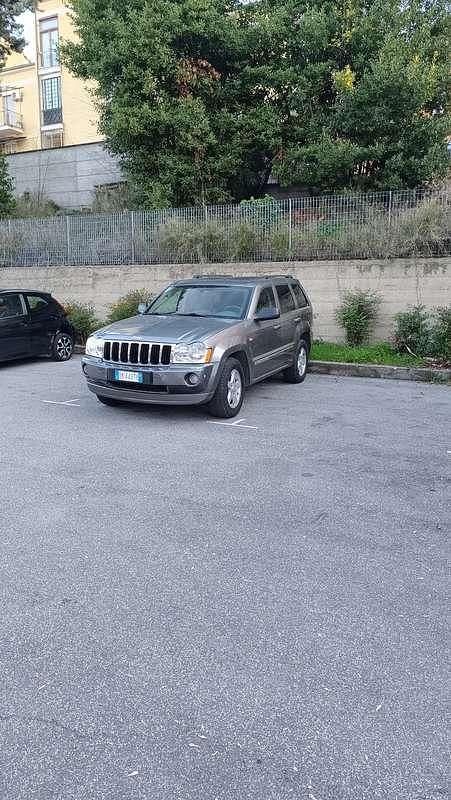 Usata Jeep Cherokee Laredo 204 CV (150 kW) 2006 SUV