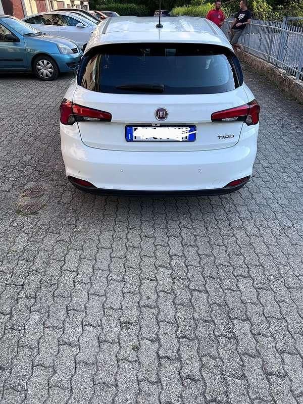 Usata Fiat Tipo Lounge 95 CV (69 kW) 2017 Bianco Berlina