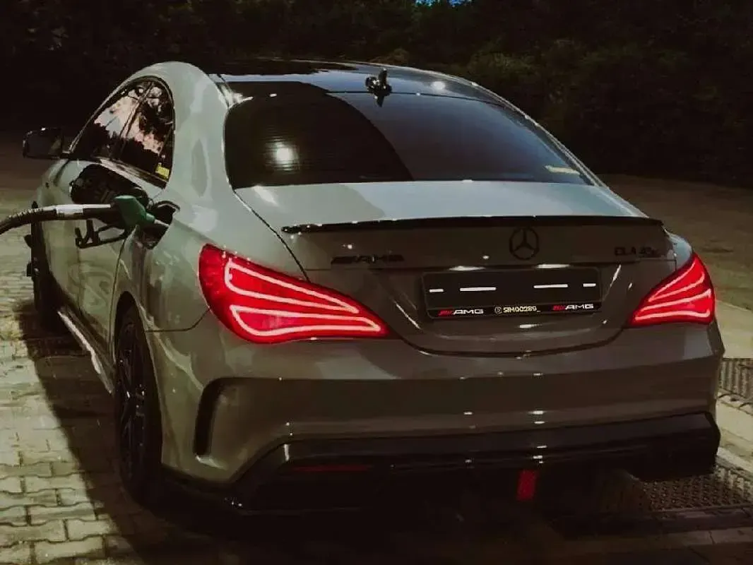 Usata Mercedes CLA45 AMG AMG 381 CV (280 kW) 2015 Coupé