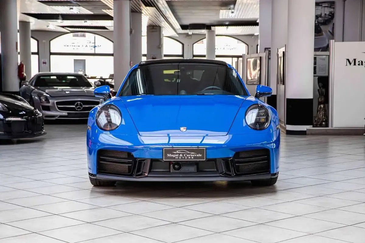 Usata Porsche 911 Carrera Sport 394 CV (289 kW) 2024 Blu lugano Coupé