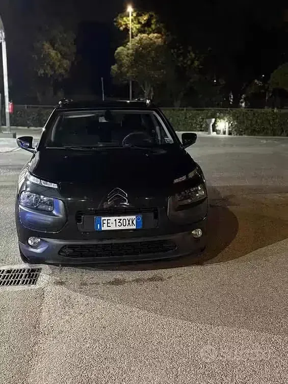 Usata Citroën C4 Cactus 99 CV (72 kW) 2016 Nero Utilitaria