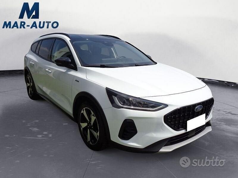 Usata Ford Focus Active X 125 CV (91 kW) 2022 Bianco Station wagon