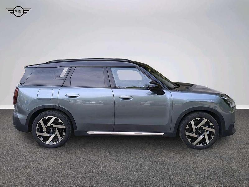 Usata Mini Countryman Favoured 225 kW (306 CV) 2024 Verde SUV