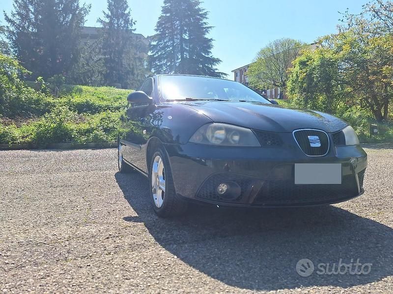 Usata Seat Ibiza 85 CV (62 kW) 2008 Nero Berlina