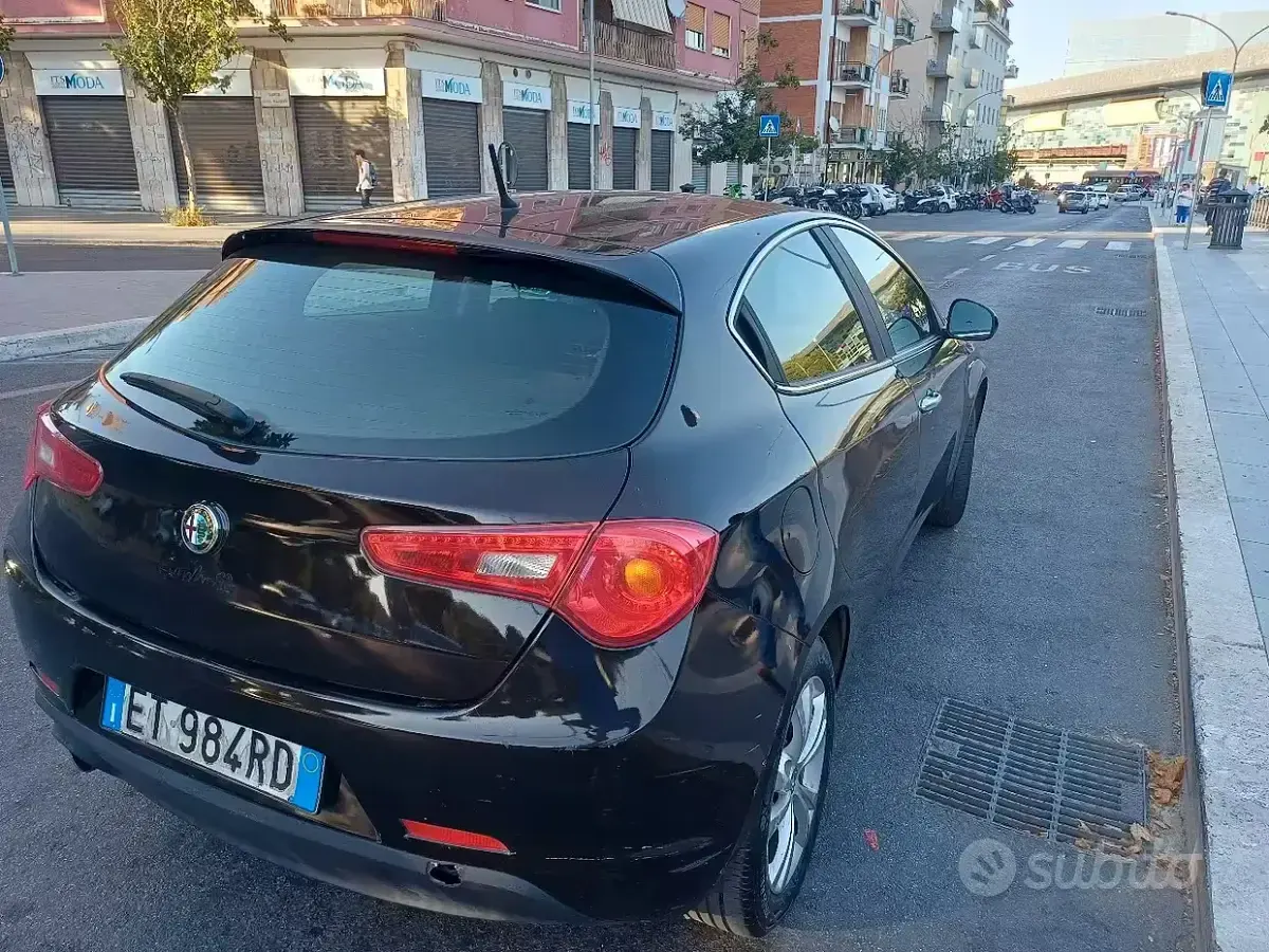 Usata Alfa Romeo Giulietta 105 CV (77 kW) 2014 Utilitaria