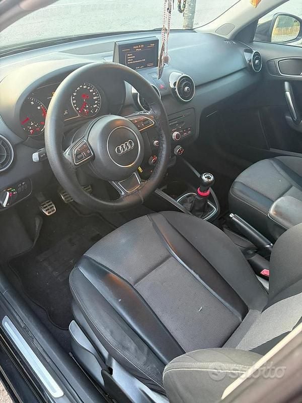 Usata Audi A1 Sportback Ambition 86 CV (63 kW) 2013 Nero Utilitaria