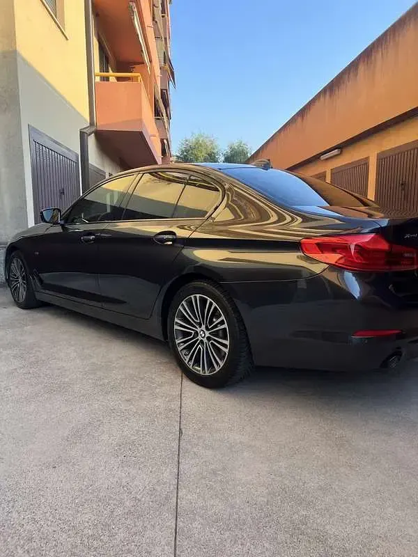 Usata BMW 520 Sport Line 190 CV (139 kW) 2017 Berlina