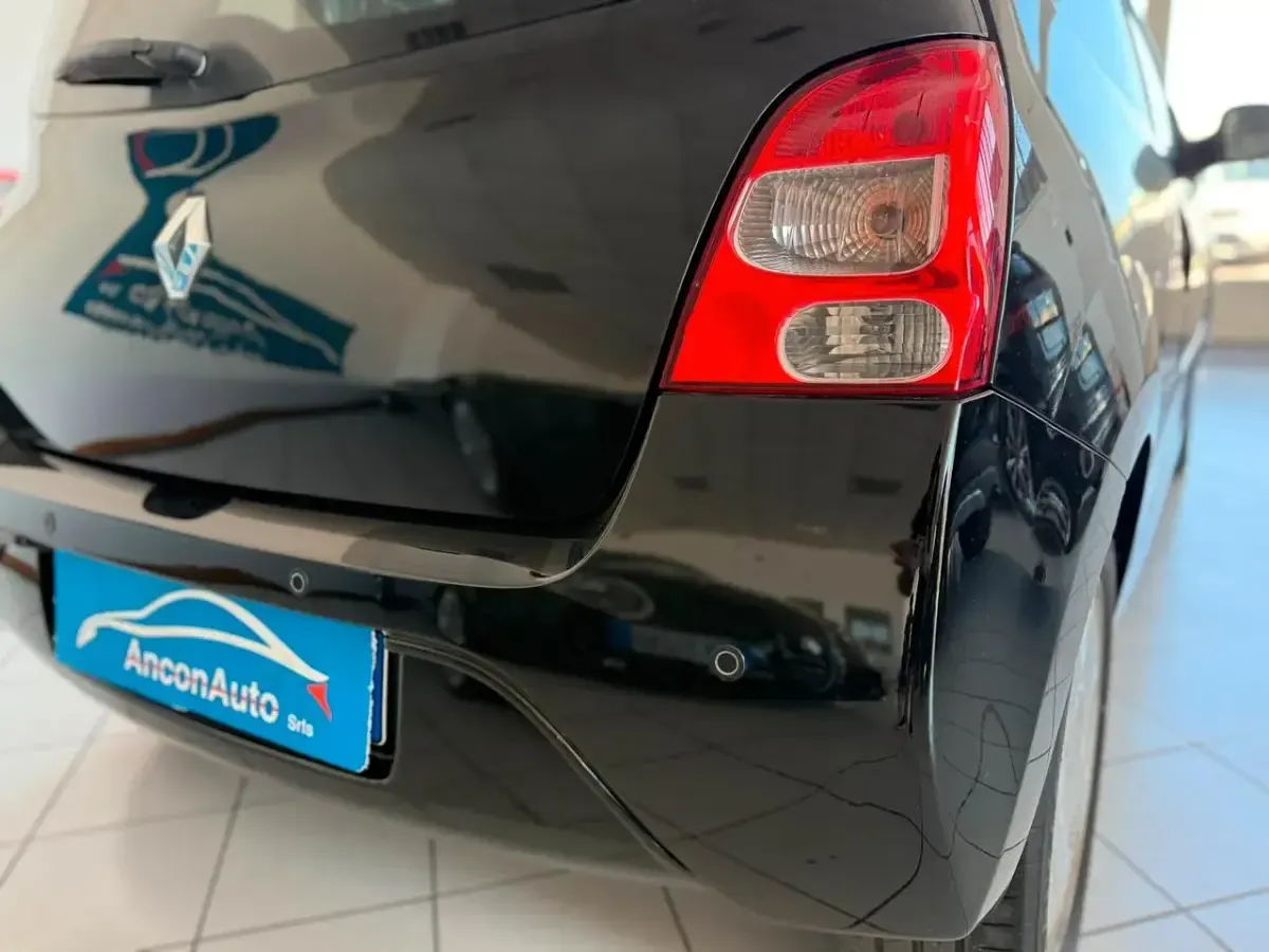 Usata Renault Twingo 76 CV (55 kW) 2008 Nero Utilitaria