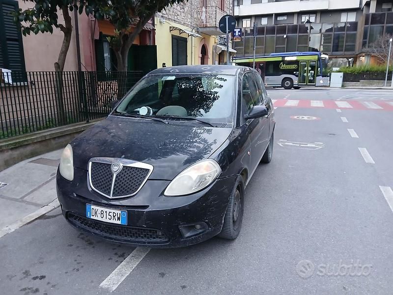 Gebraucht Lancia Ypsilon 60 PS (44 kW) 2007 Schwarz Kleinwagen