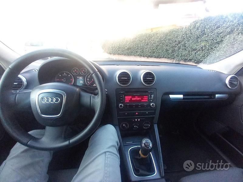 Usata Audi A3 Sportback 105 CV (77 kW) 2009 Nero Utilitaria