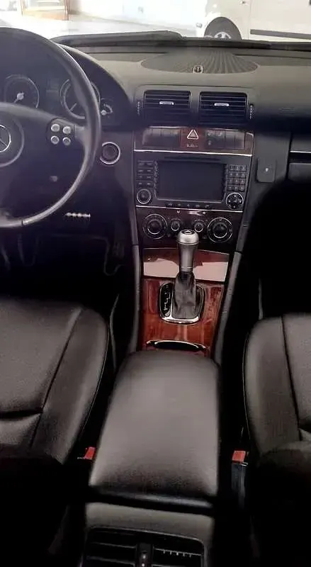 Usata Mercedes C220 Elegance 150 CV (110 kW) 2006 Berlina