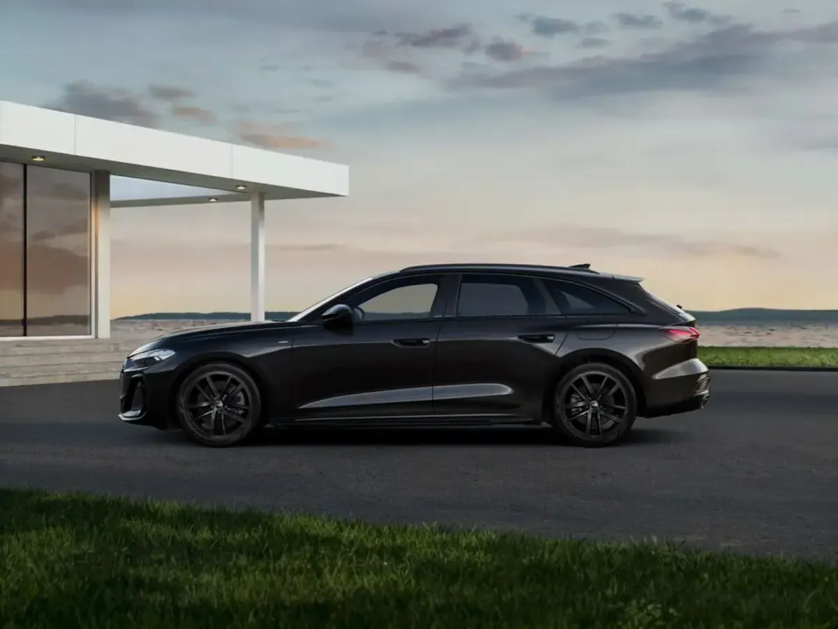 Nuova Audi A5 S-Line 299 CV (219 kW) 2026 Nero mito metallizzato Station wagon