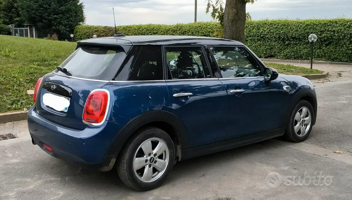 Usata Mini Cooper 136 CV (100 kW) 2017 Blu Utilitaria