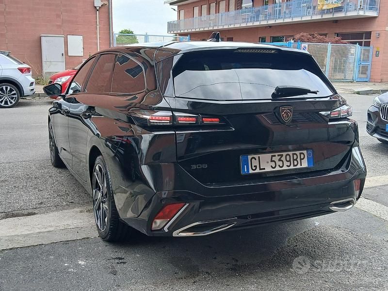Usata Peugeot 308 Allure 131 CV (96 kW) 2022 Nero Station wagon