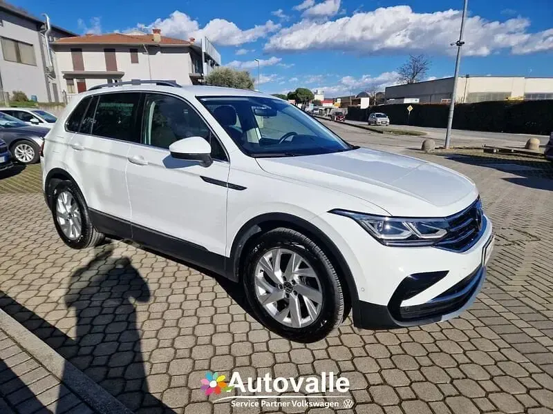 Usata VW Tiguan Elegance 150 CV (110 kW) 2022 Bianco SUV