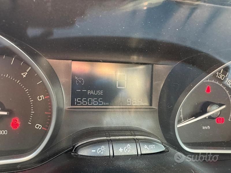 Usata Peugeot 208 Allure 75 CV (55 kW) 2017 Grigio Utilitaria