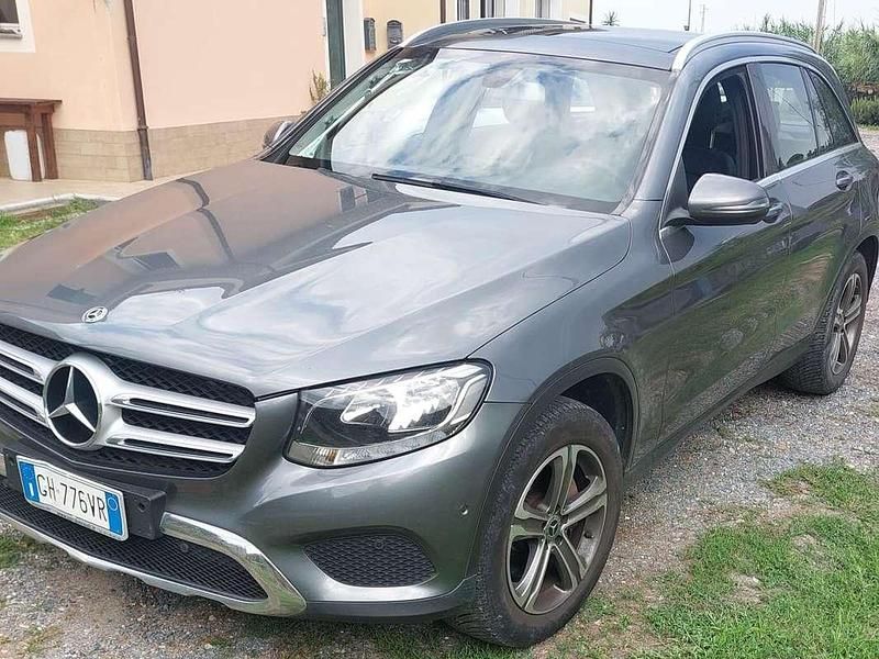 Usata Mercedes GLC220 Premium 170 CV (125 kW) 2017 Grigio SUV