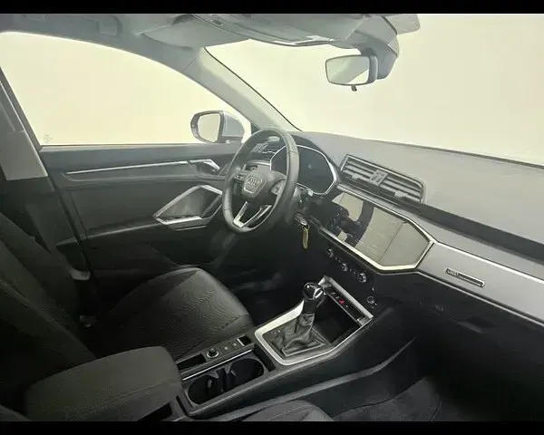 Usata Audi Q3 Advanced 150 CV (110 kW) 2024 Argento SUV