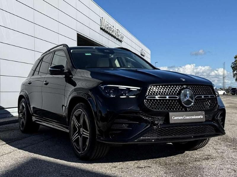 Nero ossidiana Nuova 2025 Mercedes GLE350 SUV | 94.641 € (Super prezzo) - Immagine 1/4
