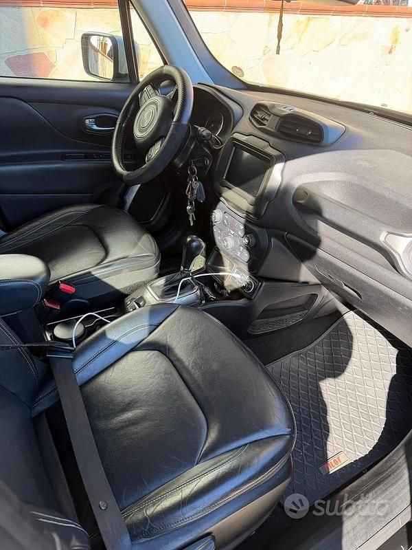 Usata Jeep Renegade 120 CV (88 kW) 2017 Nero SUV