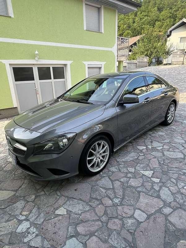 Usata Mercedes CLA220 Executive 170 CV (125 kW) 2015 Grigio Berlina