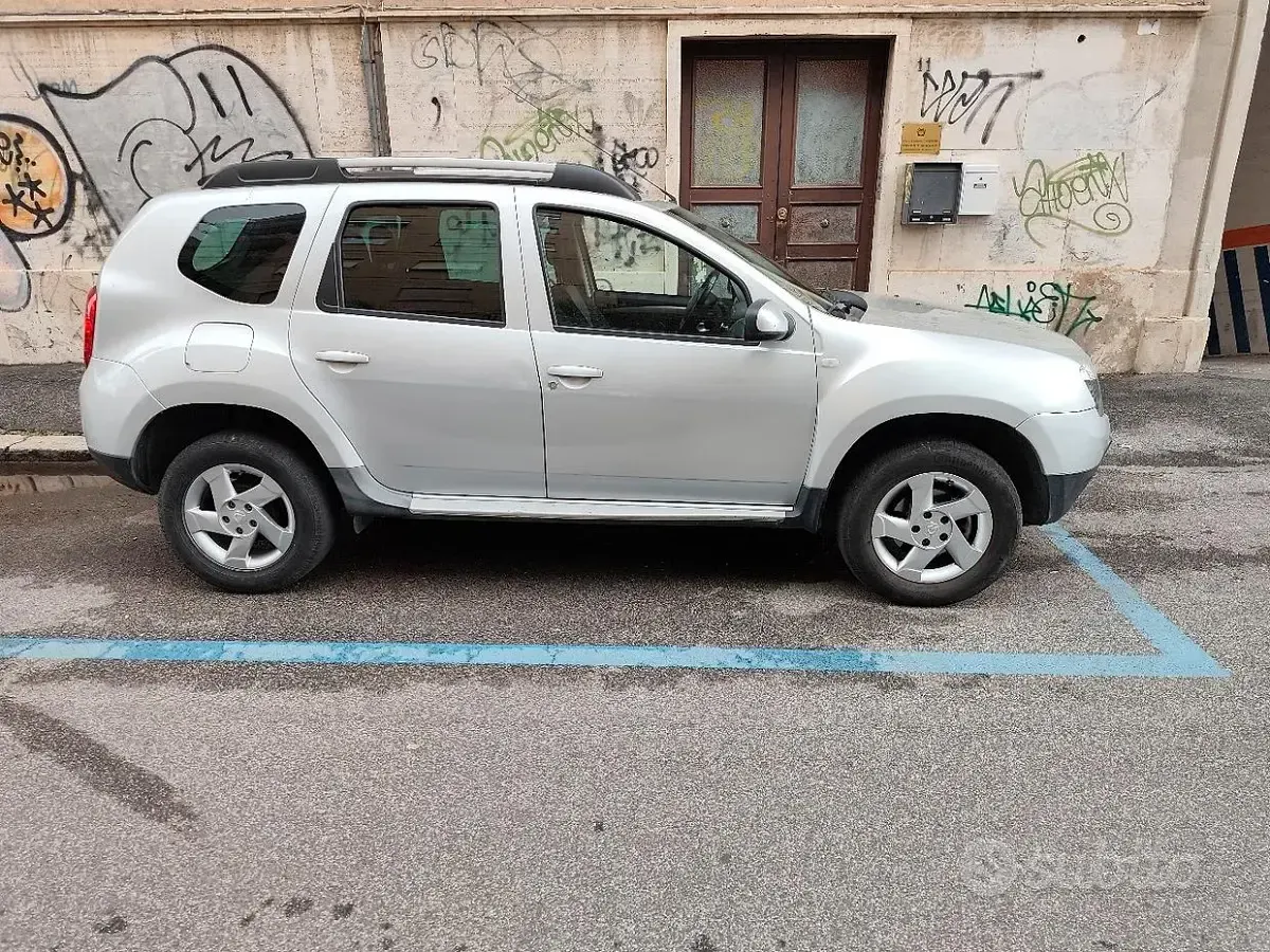 Usata Dacia Duster Lauréate 107 CV (78 kW) 2013 SUV