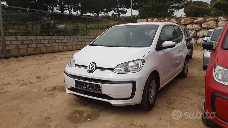 Usata VW up! 74 CV (54 kW) 2015 Bianco Utilitaria