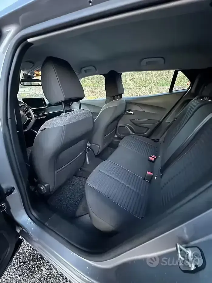 Usata Peugeot 2008 Active 110 CV (80 kW) 2021 SUV