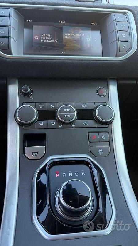 Usata Land Rover Range Rover evoque 150 CV (110 kW) 2017 Bianco Station wagon