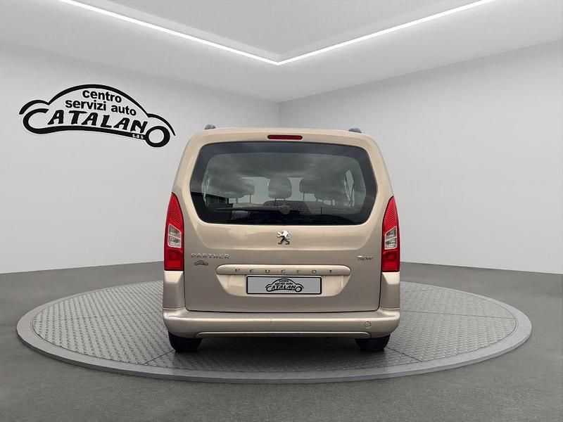 Usata Peugeot TePee Outdoor 92 CV (67 kW) 2012 Marrone