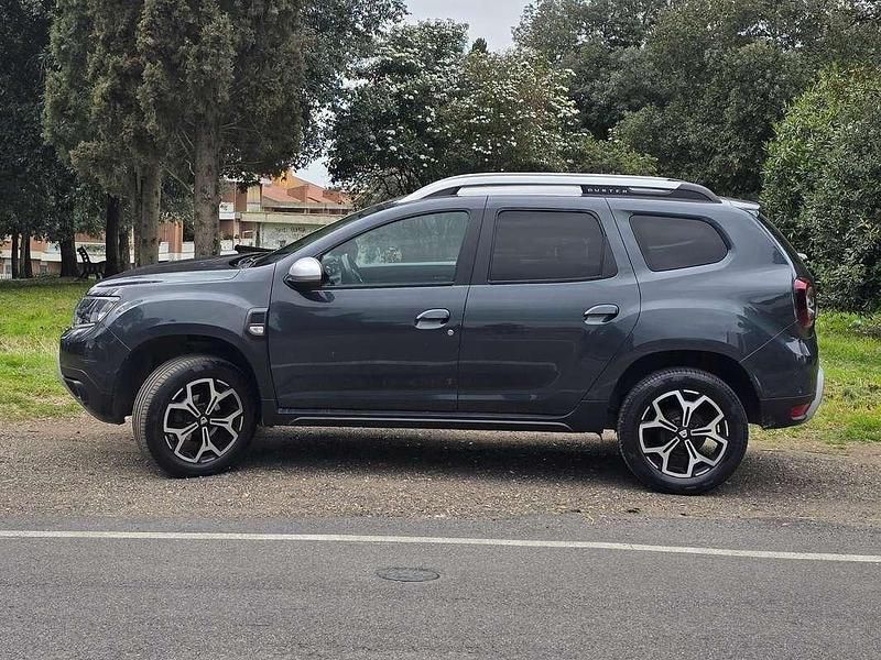 Usata Dacia Duster Prestige 114 CV (83 kW) 2019 Grigio SUV