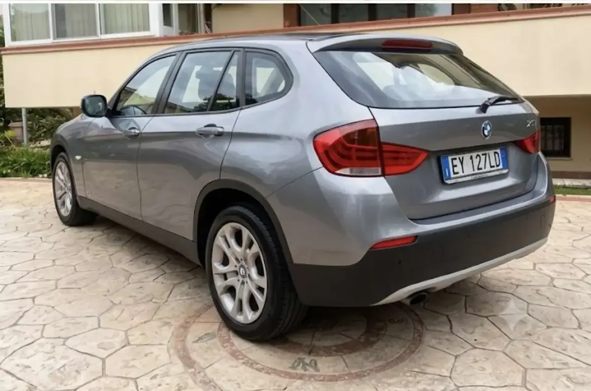 Usata BMW X1 143 CV (105 kW) 2011 Grigio SUV