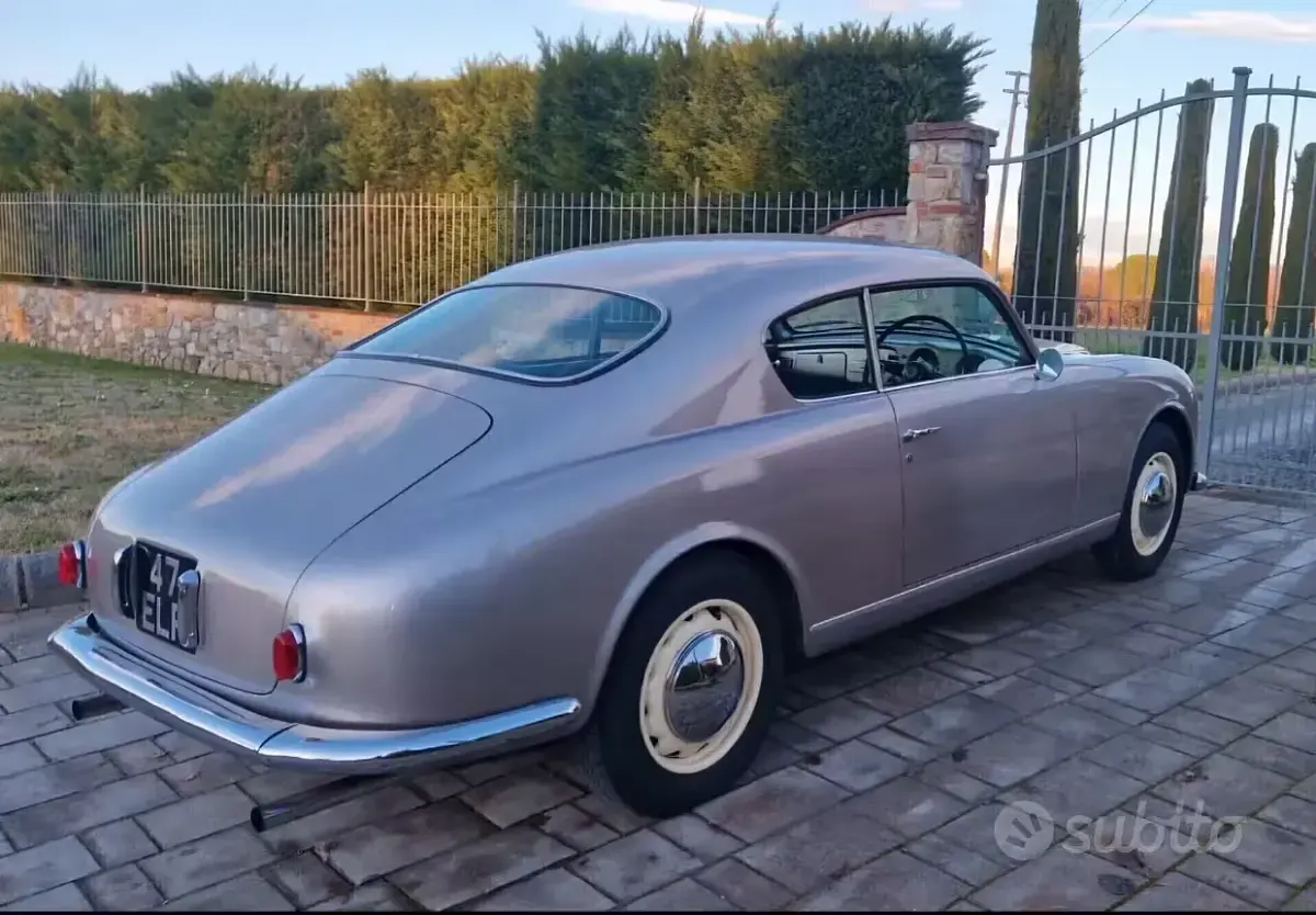 Usata Lancia Aurelia 120 CV (88 kW) 1950 Grigio Coupé