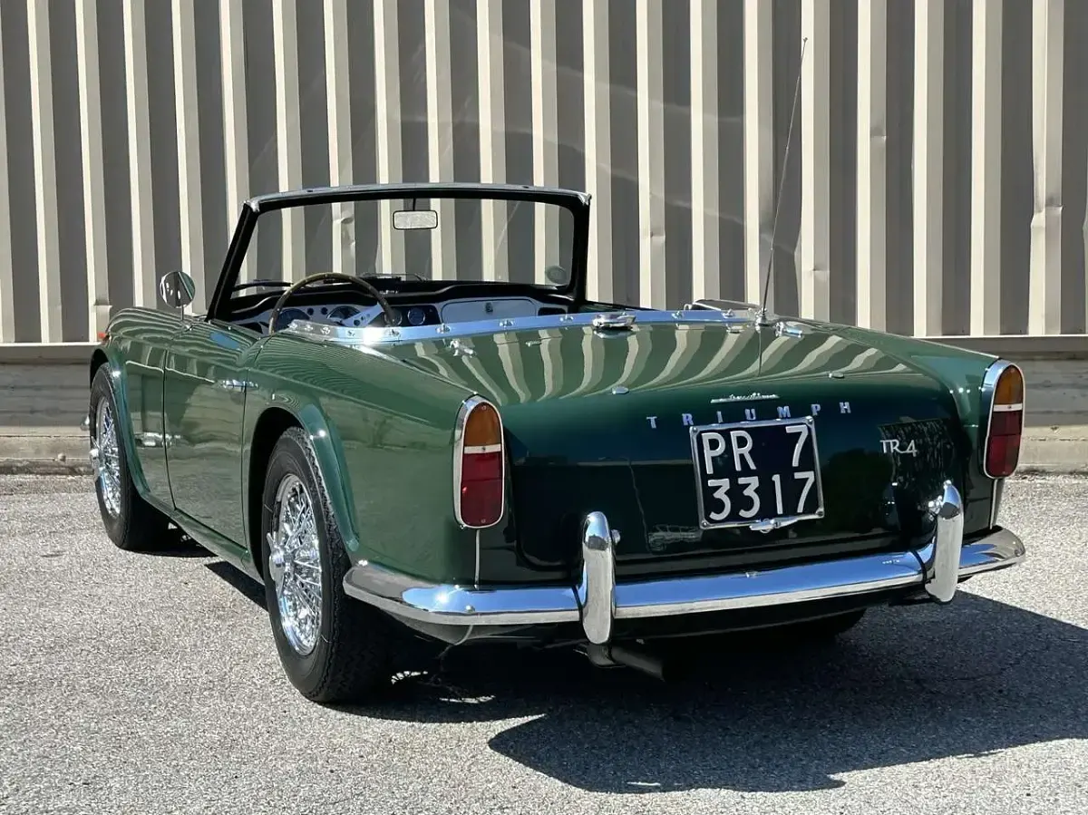 Usata Triumph TR4 116 CV (85 kW) 1963 Verde Cabrio